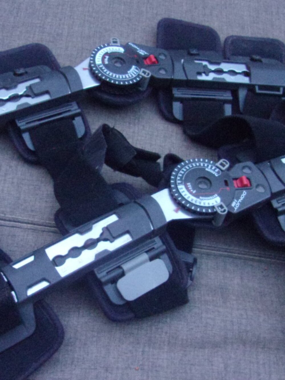 Don Joy X Rom Knee Brace - Picture 4 of 7